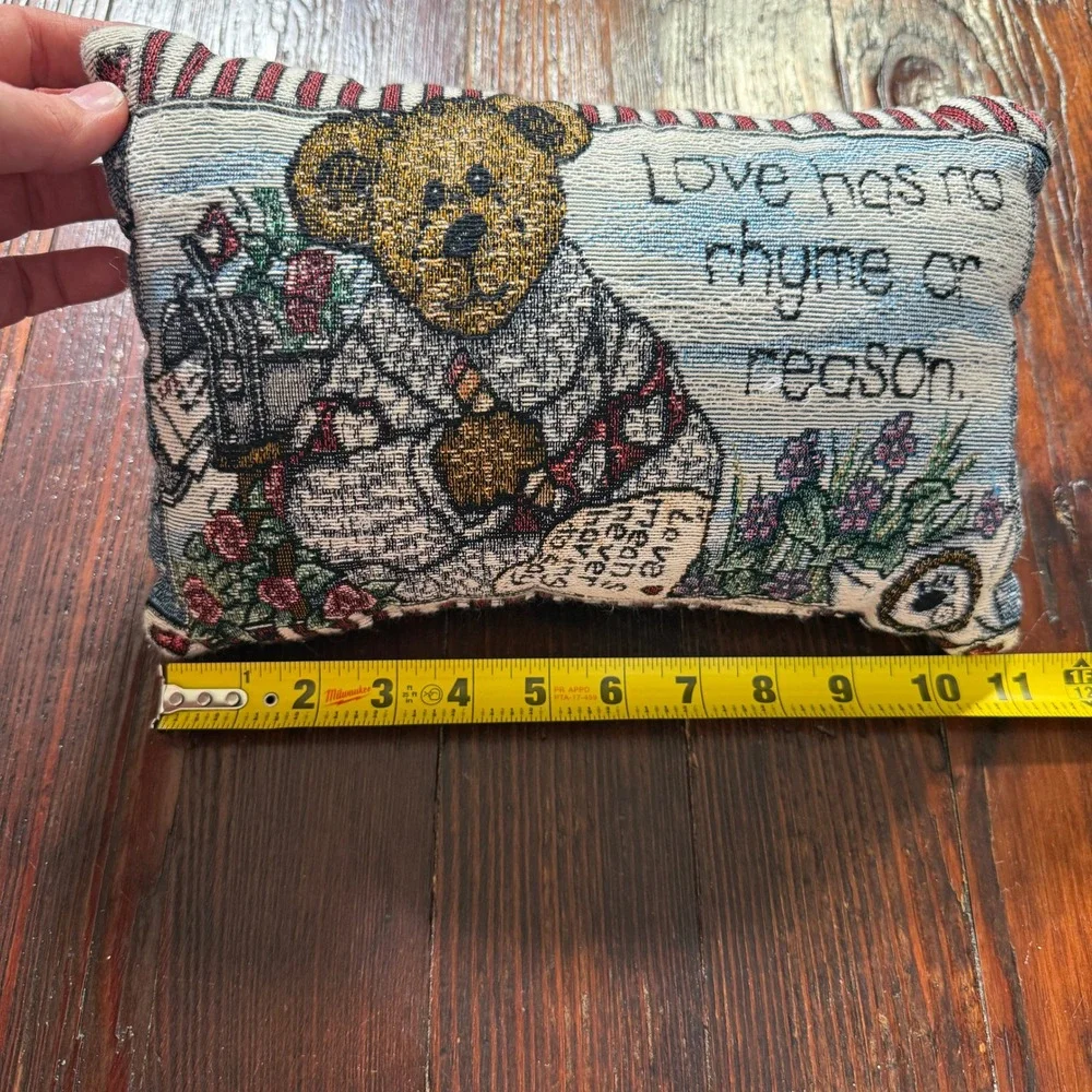 Boyds Bears & Friends Tapestry Accent Pillow Love Has No Rhyme‎ Or Reason Teddy